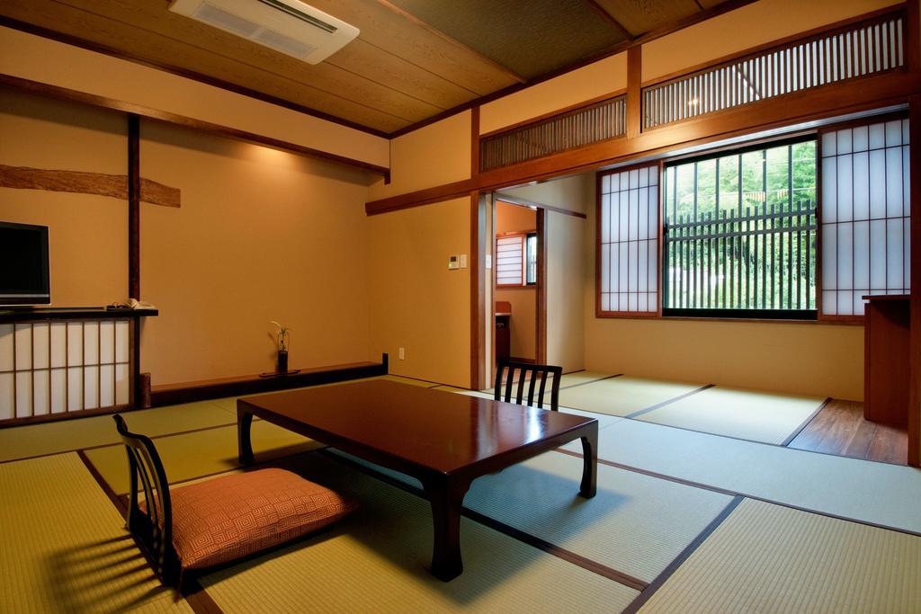 Nansuikaku Hotel Miyawaka Bagian luar foto