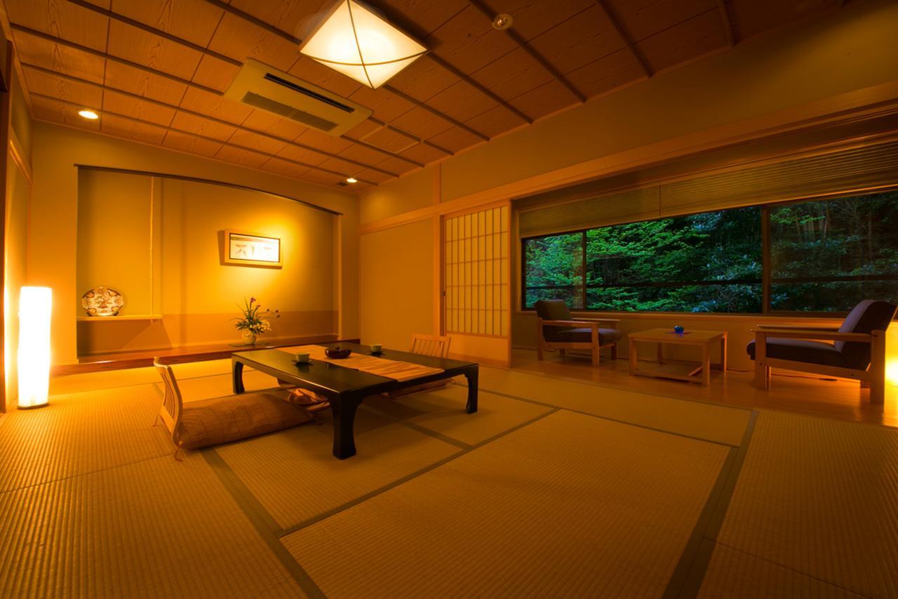 Nansuikaku Hotel Miyawaka Bagian luar foto