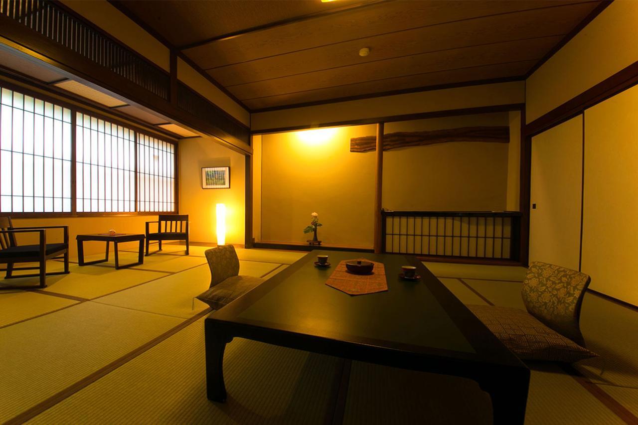 Nansuikaku Hotel Miyawaka Bagian luar foto