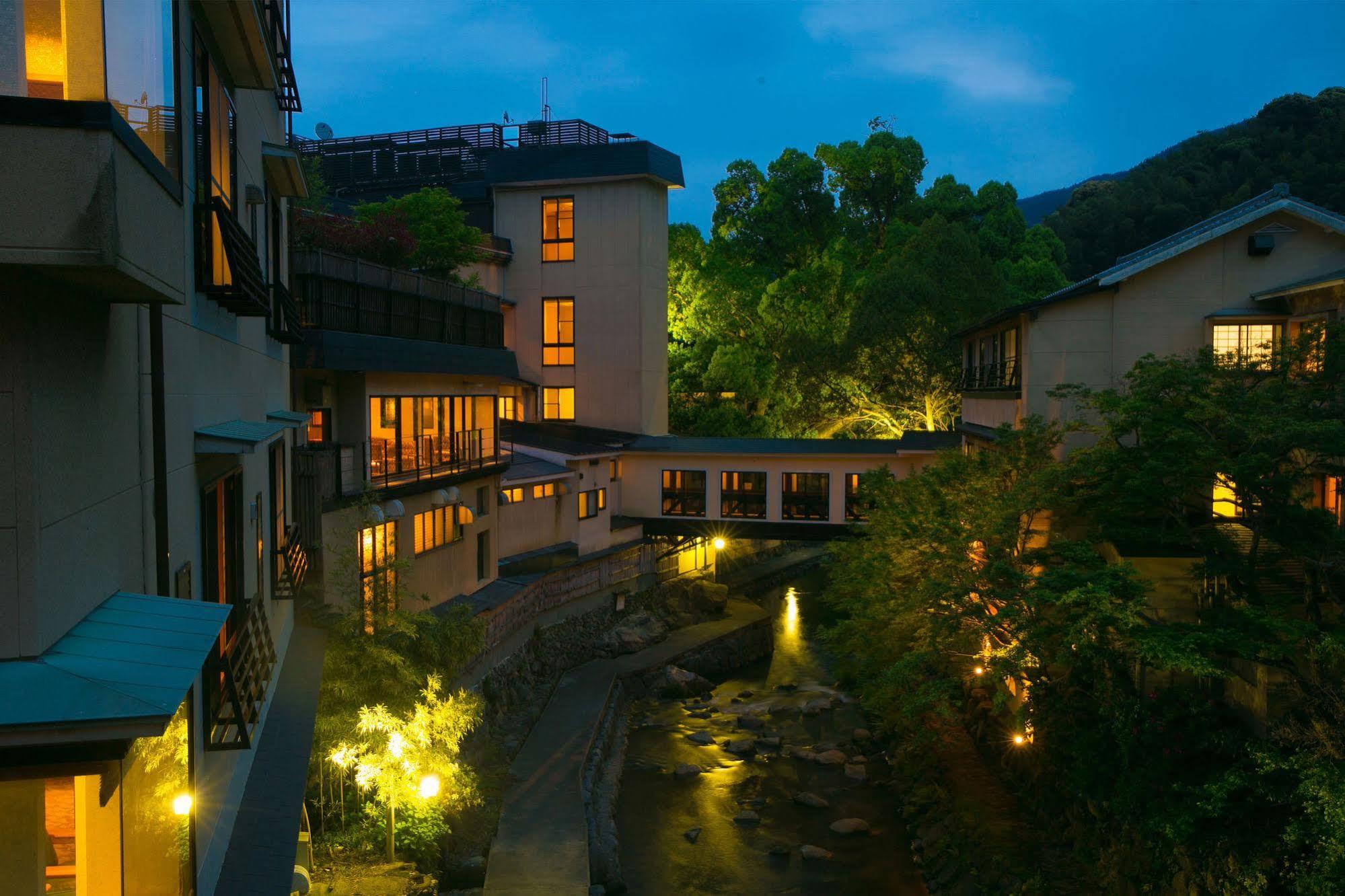 Nansuikaku Hotel Miyawaka Bagian luar foto